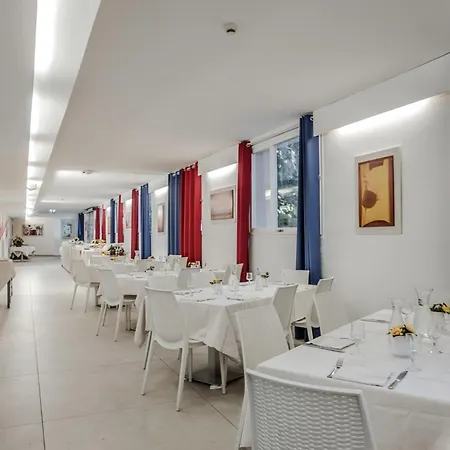 Hotiday Collection - Lacona