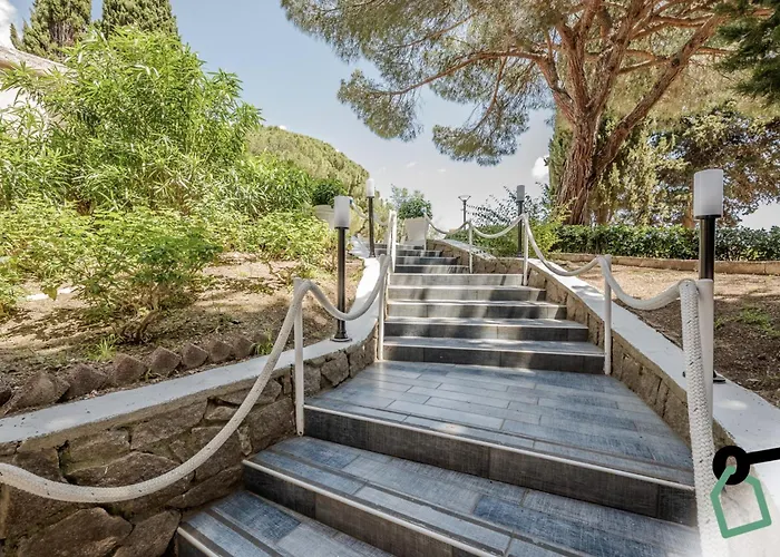 Hotiday Collection - Отель