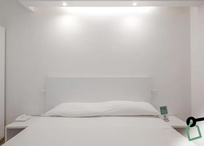 Отель Hotiday Collection - 4*