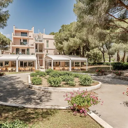 Hotiday Collection - Hotel 4*