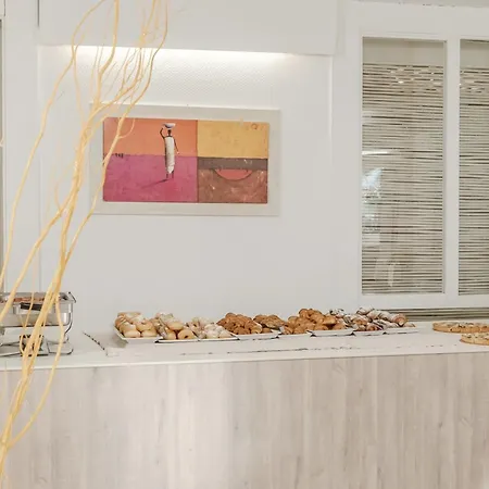 Hotiday Collection - Hotel Lacona