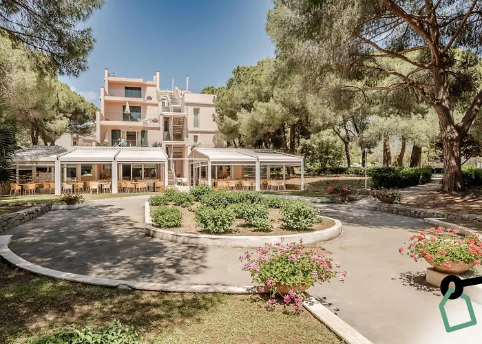 Hotiday Collection - Hotel 4*