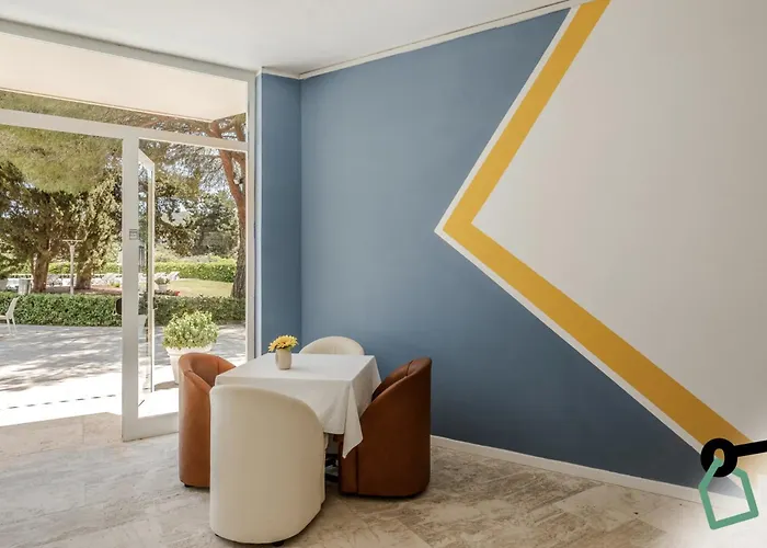 Hotiday Collection - 4*