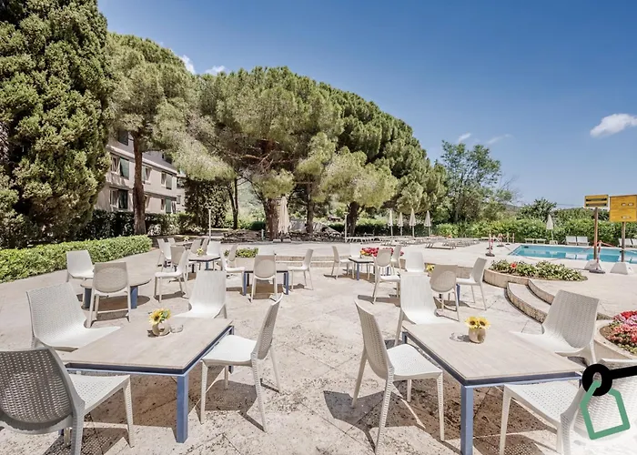 Hotiday Collection - Hotel Lacona